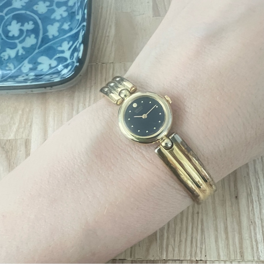 Vintage Seiko ladies black gold tone bracelet dress watch NEW BATTERY - Picture 12 of 12